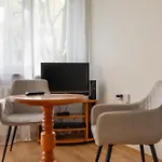 Апартаменты Zoliborz Cozy Spot Варшава